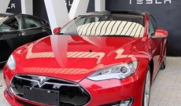 最新款特斯拉爆料视频播放,颠覆性设计与性能革新揭秘