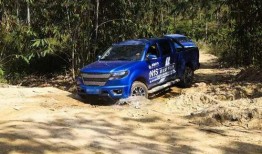 黄海完整版在线观看,惊涛骇浪，生死较量