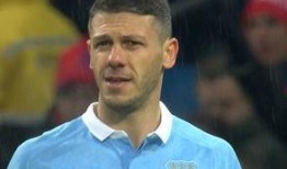 英国曼城爆料新闻最新,最新爆料揭示球队危机与争议